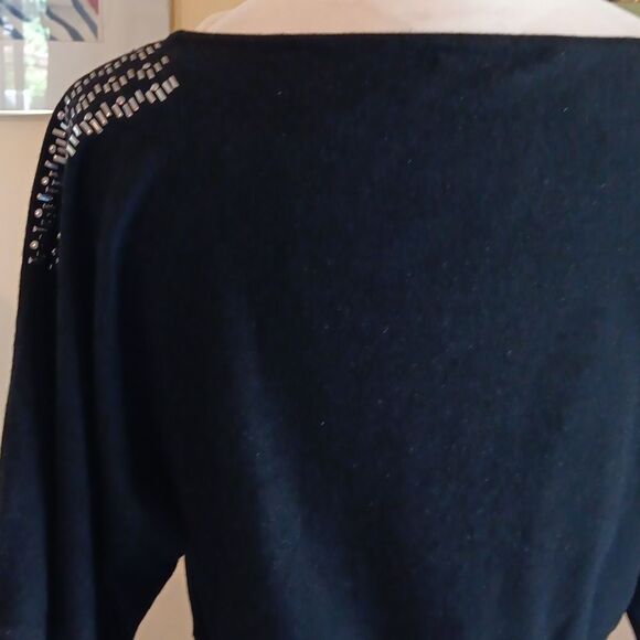 Cable & Gauge Soft Knit Sweater - Picture 6 of 11